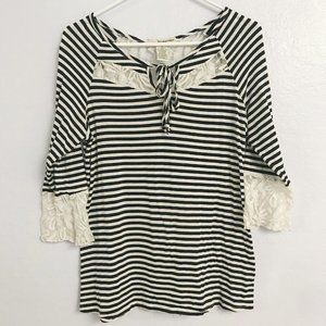 Striped Half Sleeve Lace Sleeve Shirt Size M